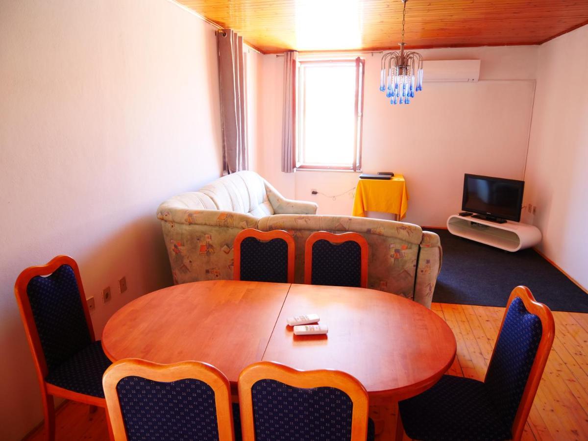 Apartment Piranhe Εξωτερικό φωτογραφία