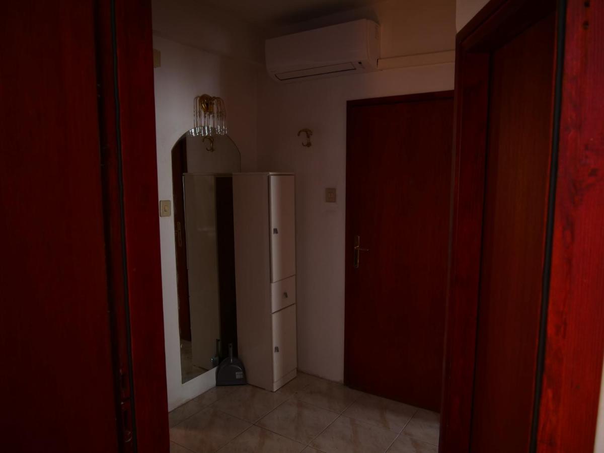 Apartment Piranhe Εξωτερικό φωτογραφία